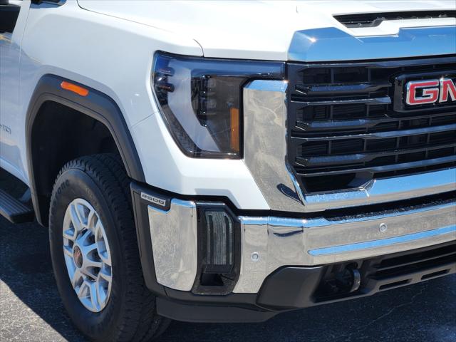 2026 GMC Sierra 2500HD Crew Cab, Standard Bed, Pro, 4WD