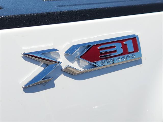 2026 GMC Sierra 2500HD Crew Cab, Standard Bed, Pro, 4WD