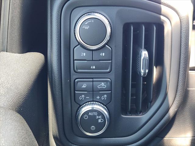 2026 GMC Sierra 2500HD Crew Cab, Standard Bed, Pro, 4WD