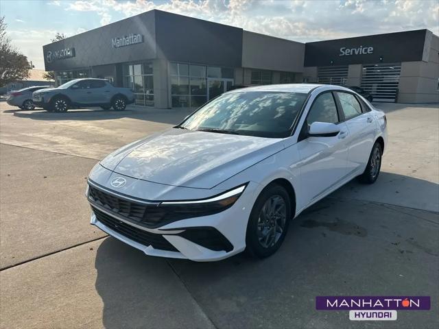 2026 Hyundai Elantra Hybrid Blue for sale in Manhattan, KS