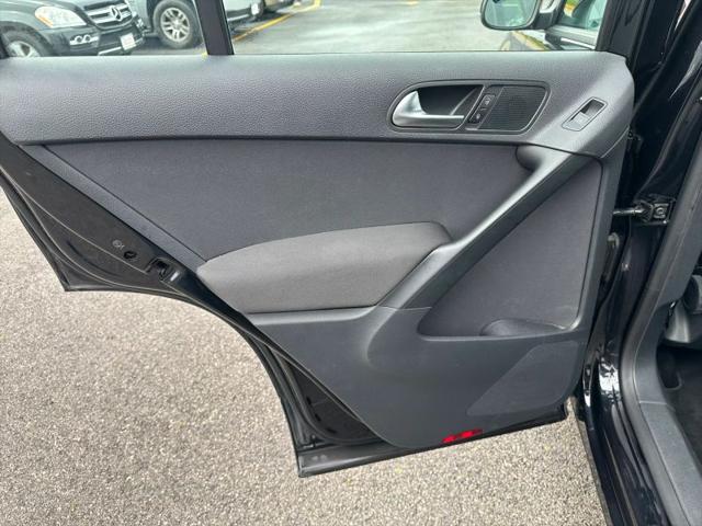2015 Volkswagen Tiguan S
