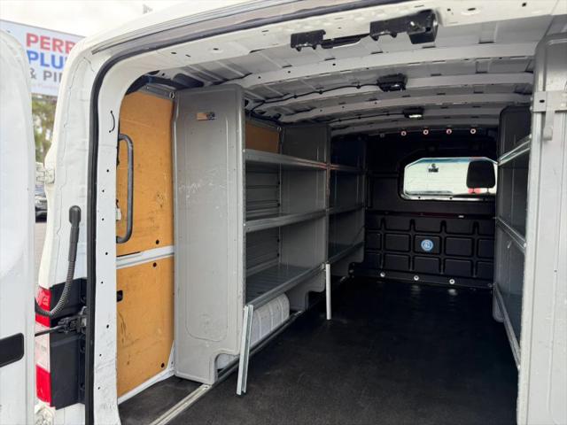 2021 Nissan 2500 SV Standard Roof V6