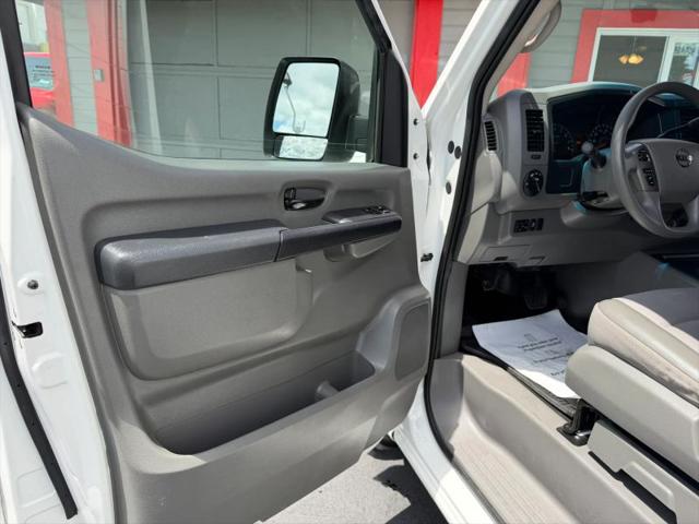 2021 Nissan 2500 SV Standard Roof V6