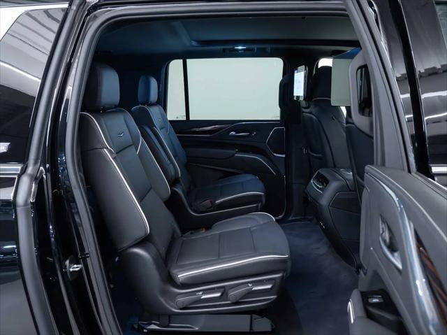 2024 Cadillac Escalade ESV 4WD Premium Luxury