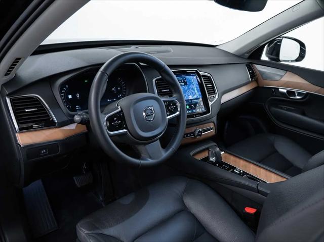2024 Volvo XC90 B6 Plus Bright Theme 6-Seater