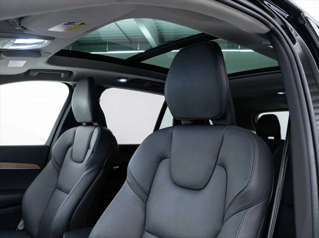 2024 Volvo XC90 B6 Plus Bright Theme 6-Seater
