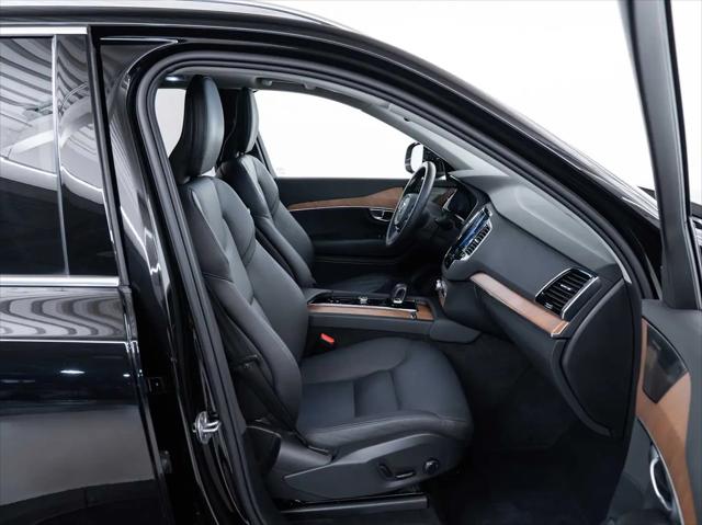 2024 Volvo XC90 B6 Plus Bright Theme 6-Seater