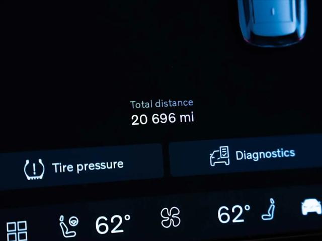 2024 Volvo XC90 B6 Plus Bright Theme 6-Seater