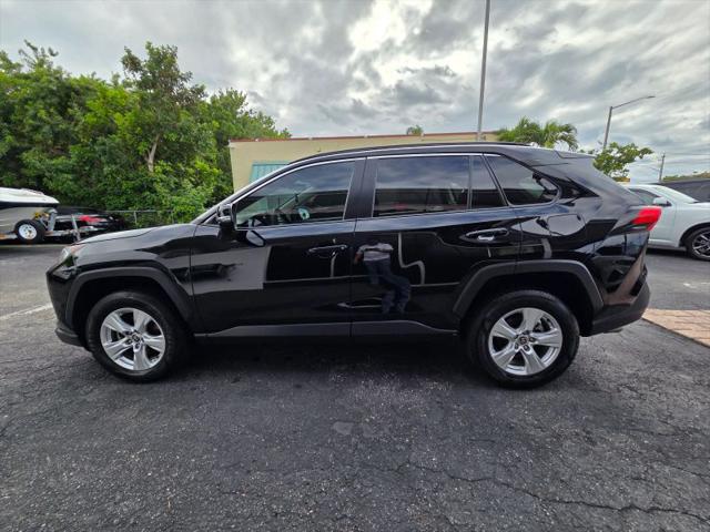 2021 Toyota RAV4 XLE