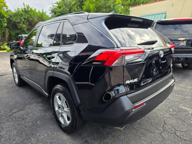 2021 Toyota RAV4 XLE
