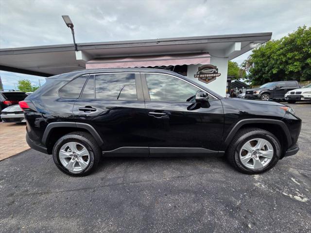 2021 Toyota RAV4 XLE