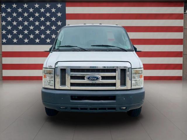2011 Ford E-450 Cutaway XLT