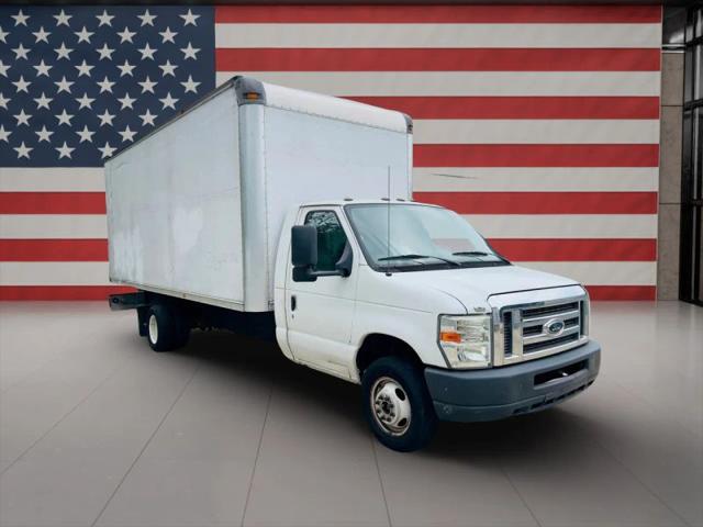 2011 Ford E-450 Cutaway XLT
