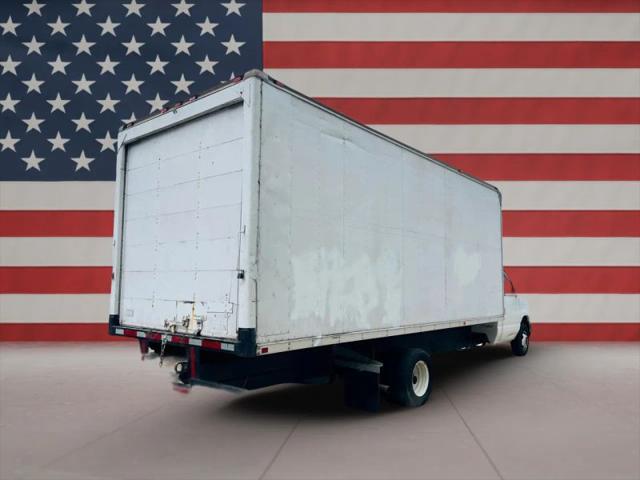 2011 Ford E-450 Cutaway XLT