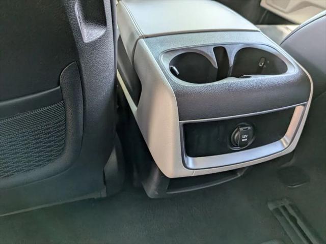 2024 Kia Carnival MPV LX Seat Package