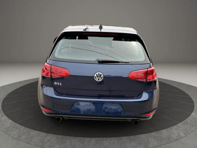 2015 Volkswagen Golf GTI 2.0T S 4-Door