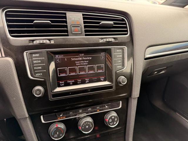2015 Volkswagen Golf GTI 2.0T S 4-Door