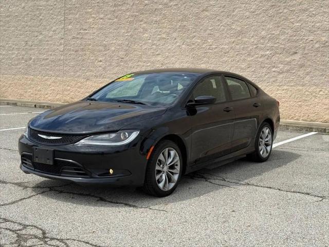 2015 Chrysler 200 S for sale near Newark, OH