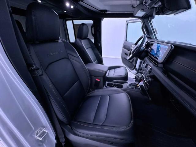 2024 Jeep Wrangler 4-Door Sahara 4x4