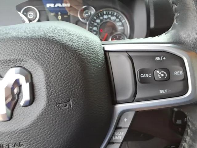 2024 Ram 1500 Big Horn Crew Cab 4x4 5'7" Box
