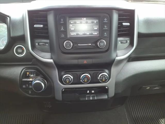 2024 Ram 1500 Big Horn Crew Cab 4x4 5'7" Box