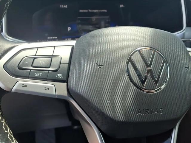 2025 Volkswagen Taos 1.5T SE