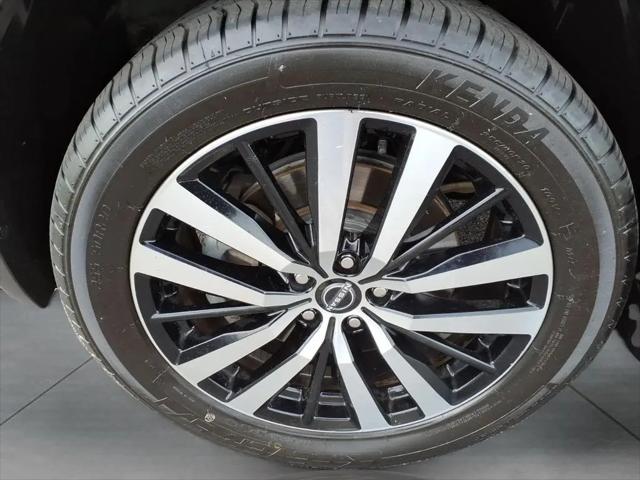 2023 Nissan Pathfinder Platinum 4WD