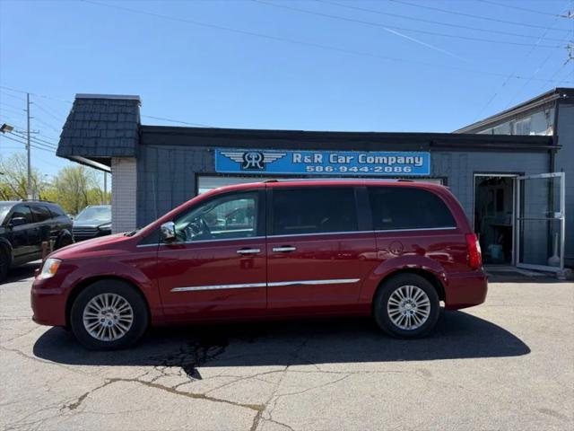 2016 Chrysler Town & Country Limited