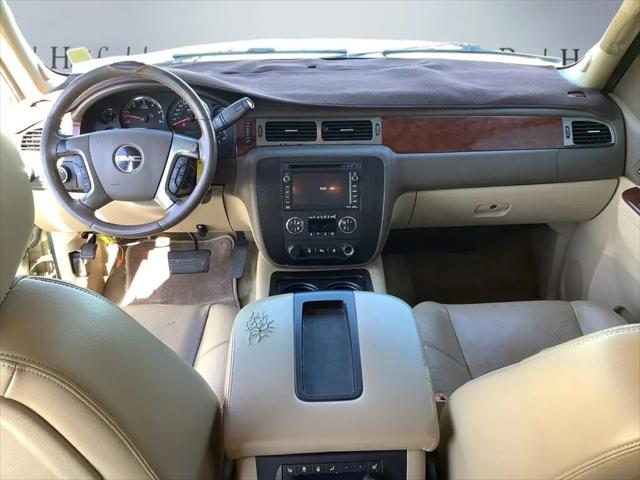 2011 GMC Yukon XL SLT