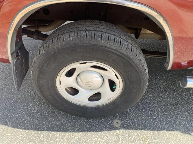 2004 Toyota Tundra SR5 V8