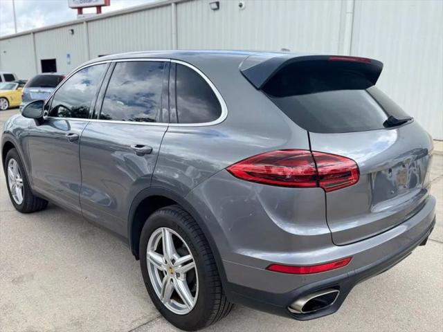 2016 Porsche Cayenne Base