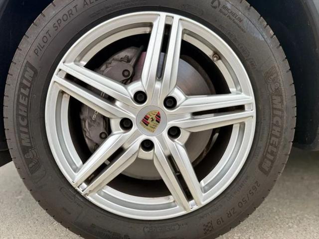2016 Porsche Cayenne Base