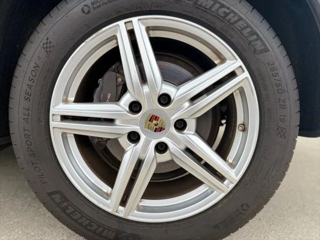 2016 Porsche Cayenne Base