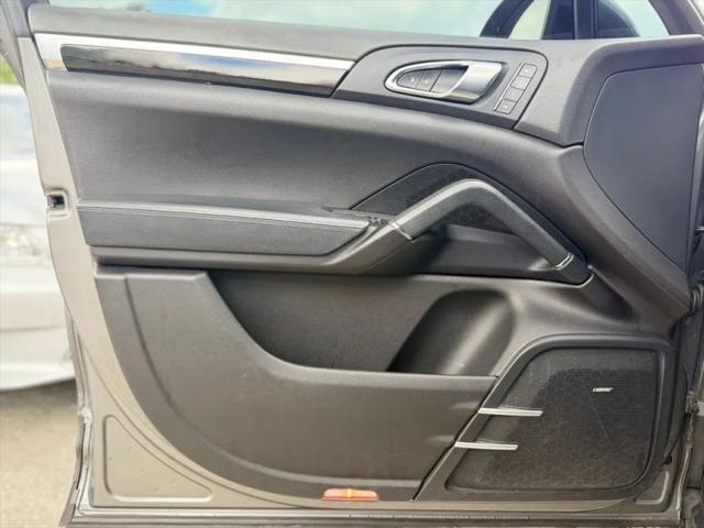 2016 Porsche Cayenne Base