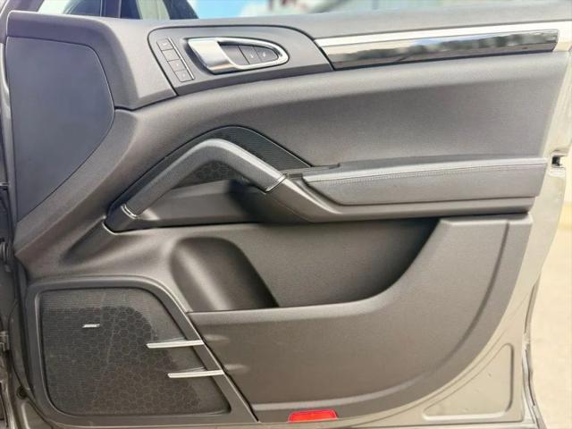 2016 Porsche Cayenne Base