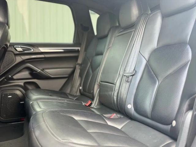 2016 Porsche Cayenne Base
