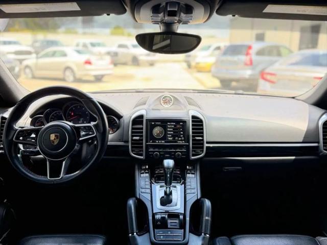 2016 Porsche Cayenne Base