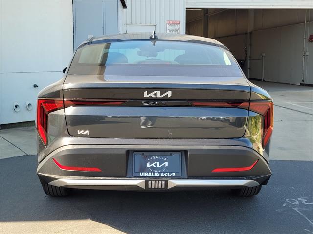 2026 Kia K4 LXS