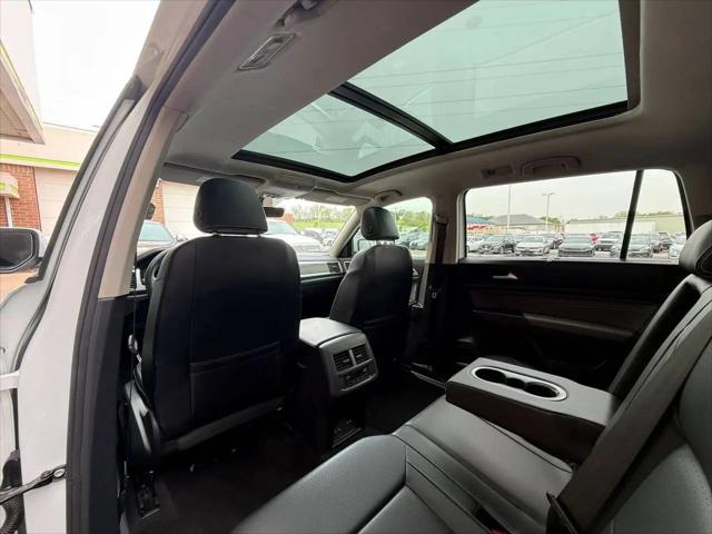 2022 Volkswagen Atlas 3.6L V6 SE w/Technology