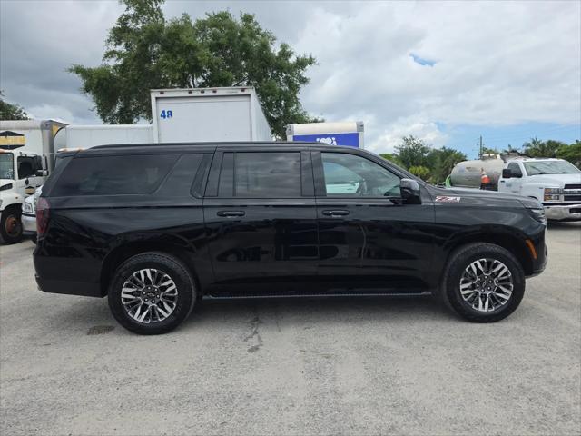 2025 Chevrolet Suburban 4WD Z71