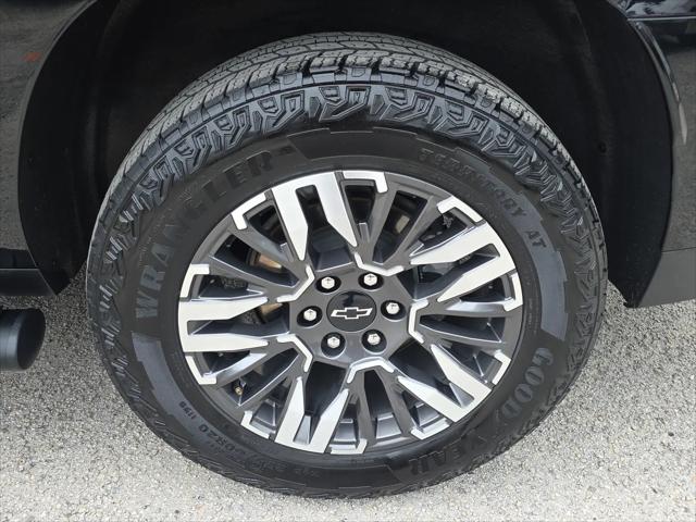2025 Chevrolet Suburban 4WD Z71