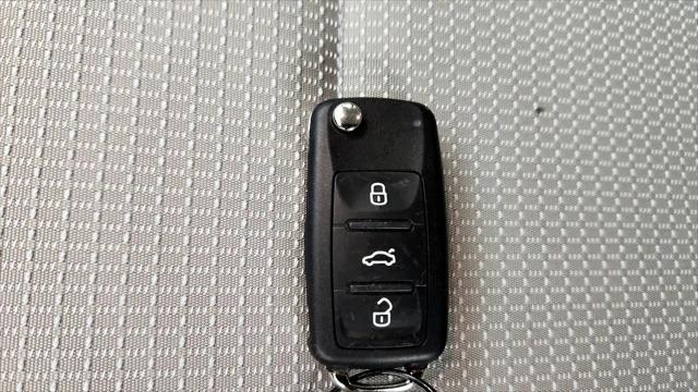 2016 Volkswagen Passat 1.8T S