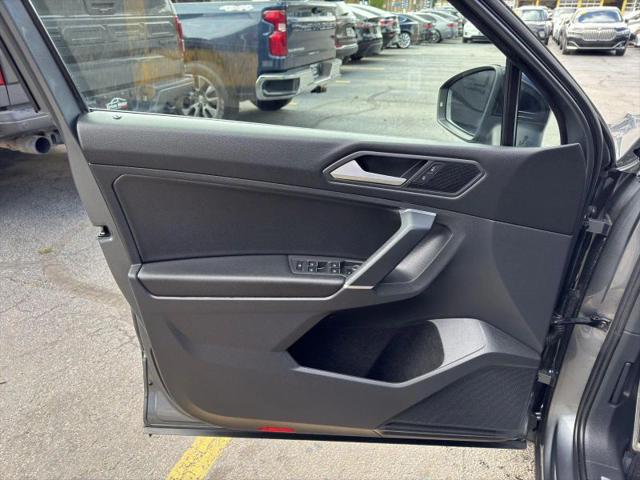 2020 Volkswagen Tiguan 2.0T SE R-Line Black