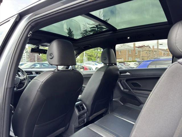 2020 Volkswagen Tiguan 2.0T SE R-Line Black