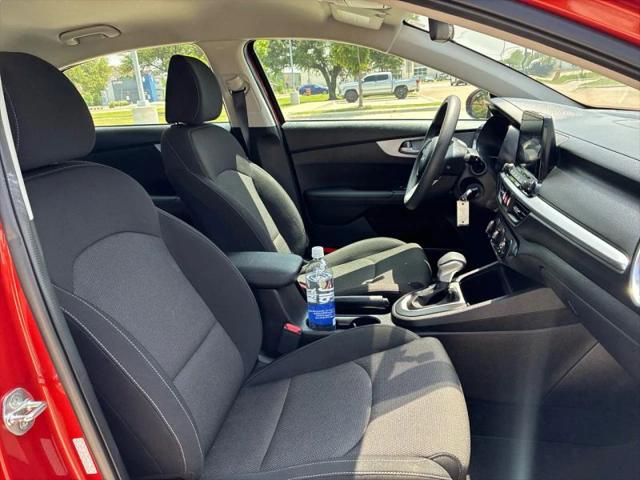 2022 Kia Forte LXS