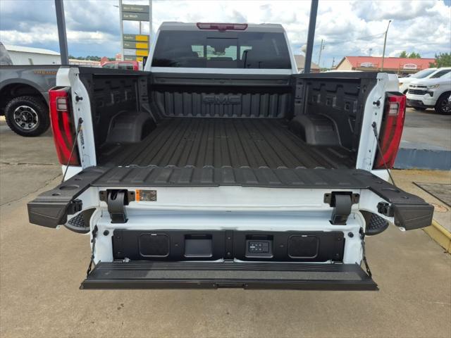 2026 GMC Sierra 2500HD Crew Cab, Standard Bed, Denali Ultimate, 4WD