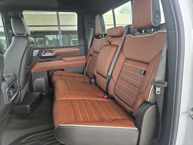 2026 GMC Sierra 2500HD Crew Cab, Standard Bed, Denali Ultimate, 4WD