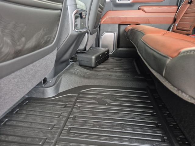 2026 GMC Sierra 2500HD Crew Cab, Standard Bed, Denali Ultimate, 4WD