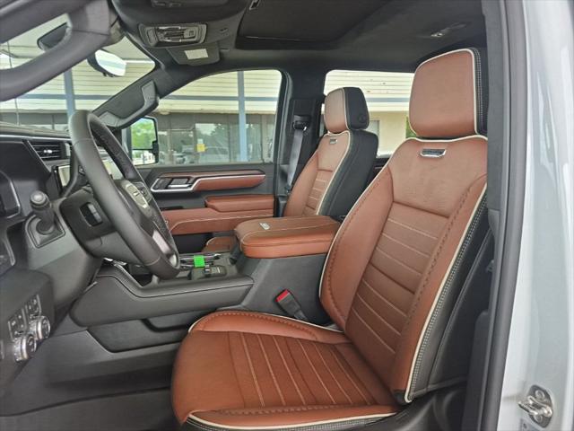 2026 GMC Sierra 2500HD Crew Cab, Standard Bed, Denali Ultimate, 4WD