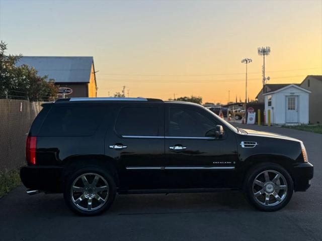 2008 Cadillac Escalade Standard